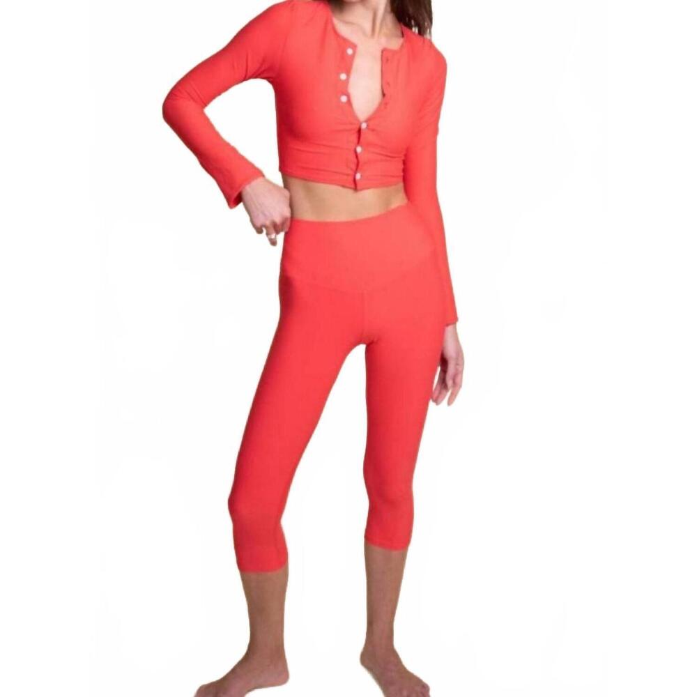NEW MONTCE zoe capri legging in cherry